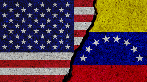 Венесуэльская PDVSA получает нефть от Eni, Repsol
