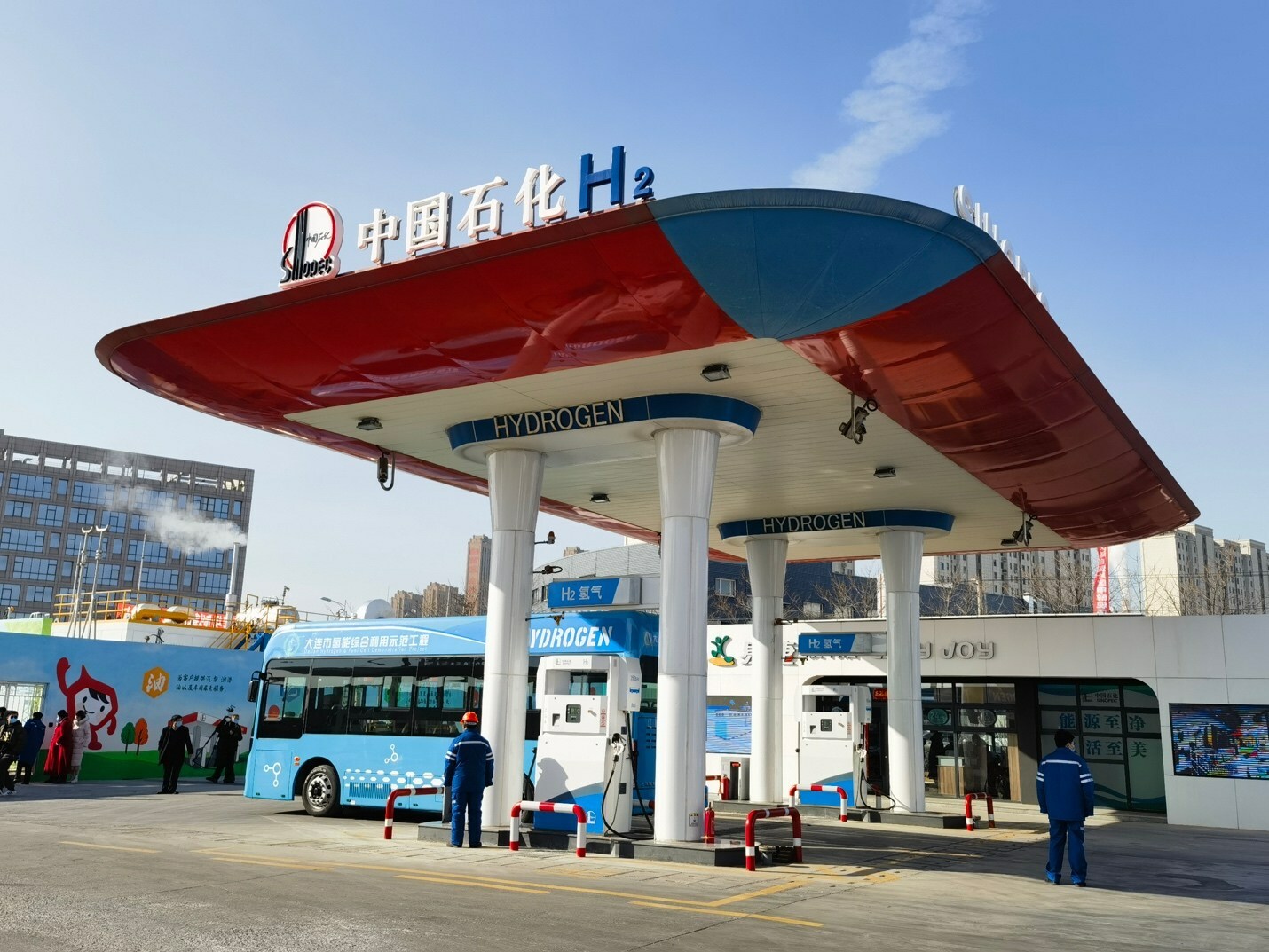 Первая в Китае интегрированная заправочная станция по заправке водородом и заправке метанолом уже введена в эксплуатацию
